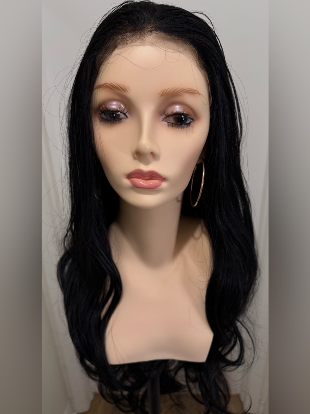 HAIR, 30” Long Layers, Lace Front, Jet Black - Picture 4 of 12